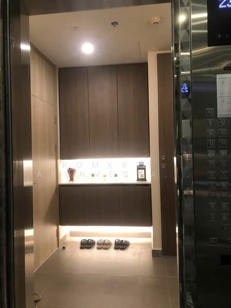 Noble Ploenchit, Bangkok, 1035 Ploenchit  Road, Lumphini, Pathum Wan, Bangkok, 2 Bedrooms, 90 sqm, Condo For Sale, by Komkrit  Arunvessased , 500279723 - DDproperty.com