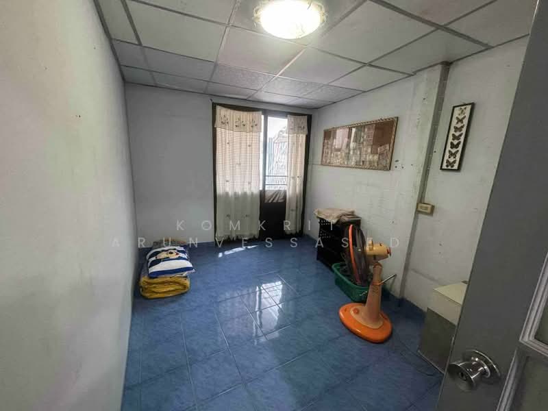 3-BR Townhouse, Bangkok, Bang Sue, Bang Sue, Bangkok, 3 Bedrooms, 150 sqm, Townhouse For Sale, by Komkrit  Arunvessased , 500279736 - DDproperty.com