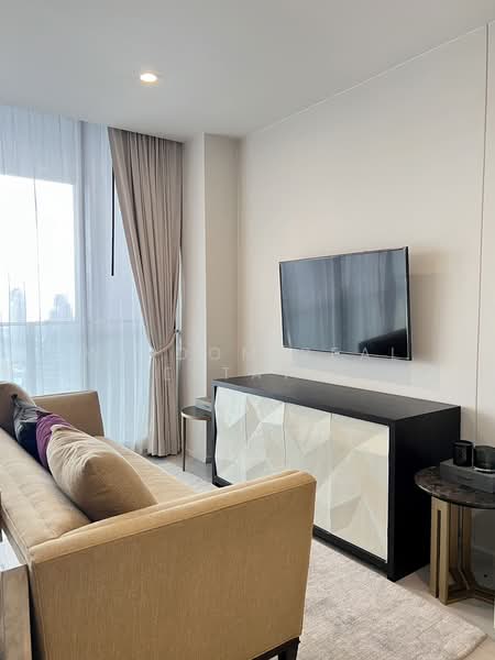 Noble Ploenchit, Bangkok, 1035 Ploenchit  Road, Lumphini, Pathum Wan, Bangkok, 3 Bedrooms, 206 sqm, Condo For Rent, by Wisdom Real Estate, 500279748 - DDproperty.com
