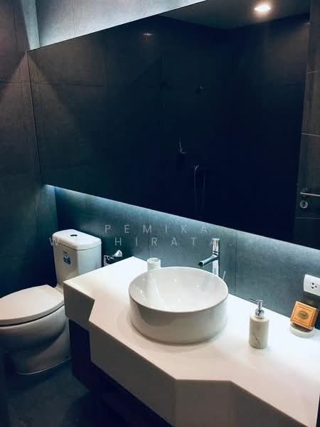Trapezo Sukhumvit 16, Bangkok, Soi Sukhumvit 16, Khlong Toei, Khlong Toei, Bangkok, 2 Bedrooms, 75 sqm, Condo For Rent, by Pemika Wachiratanakorn, 500279759 - DDproperty.com