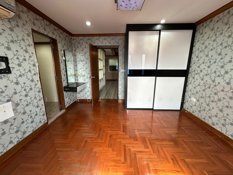 Siphaya River View Condominium : สี่พระยา ริเวอร์วิว คอนโดมิเนียม, กรุงเทพ, 108 ถนน โยธา, ตลาดน้อย, สัมพันธวงศ์, กรุงเทพ, 124 ตร.ม., คอนโด ขาย, โดย Withada Jaiarree, 500279804 - DDproperty.com