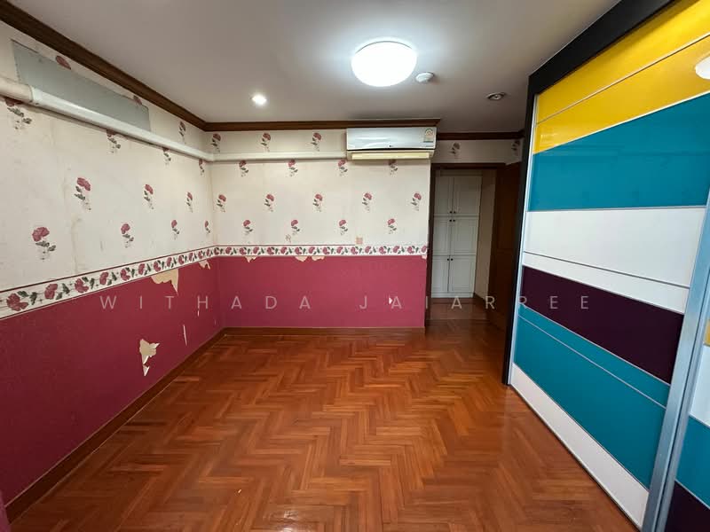 Siphaya River View Condominium, Bangkok, 108 Yotha Road, Talat Noi, Samphanthawong, Bangkok, 3 Bedrooms, 124 sqm, Condo For Sale, by Withada Jaiarree, 500279804 - DDproperty.com