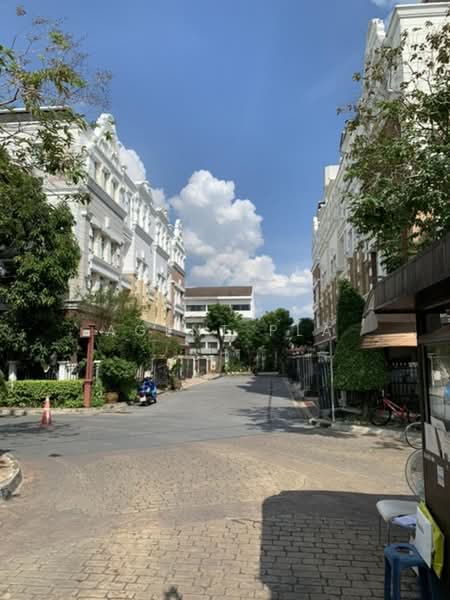 Plus City Park Sukhumvit 101/1, Bangkok, 6 Soi Wachiratham Sathit 31, Bang Chak, Phra Khanong, Bangkok, 3 Bedrooms, 240 sqm, Townhouse For Rent, by Agent Pla, 500279808 - DDproperty.com