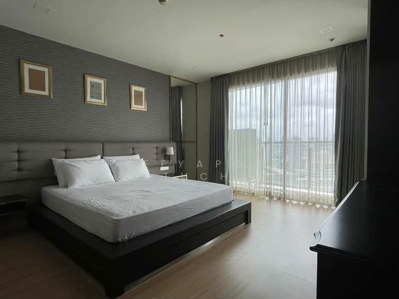 Sky Walk Residences, Bangkok, 1599 Sukhumvit Road, Phra Kanong Nua, Watthana, Bangkok, 2 Bedrooms, 101 sqm, Condo For Sale, by Preeyapohn Jatuchai, 500279854 - DDproperty.com