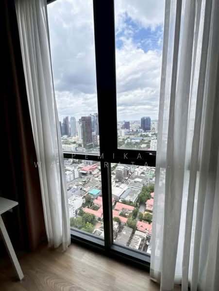 Oka Haus Sukhumvit 36, Bangkok, 3399 Rama 4 Road, Khong Tan, Khlong Toei, Bangkok, 1 Bedroom, 35 sqm, Condo For Rent, by Pemika Wachiratanakorn, 500279869 - DDproperty.com