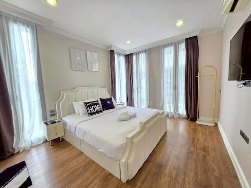 749 Residence, Bangkok, 56-1 Soi Sukhumvit 49/1, Khlong Tan Nua, Watthana, Bangkok, 4 Bedrooms, 680 sqm, Townhouse For Sale, by Preeyapohn Jatuchai, 500279879 - DDproperty.com