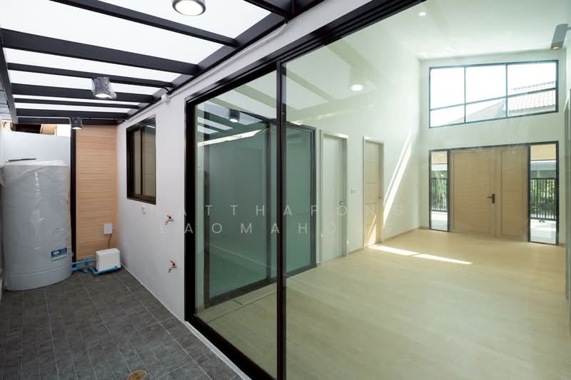 Thanasin Village, Bangkok, Nawamin Road 68, Khlong Kum, Bueng Kum, Bangkok, 3 Bedrooms, 130 sqm, Single Detached House For Sale, by Natthapong Laomahong, 500279953 - DDproperty.com