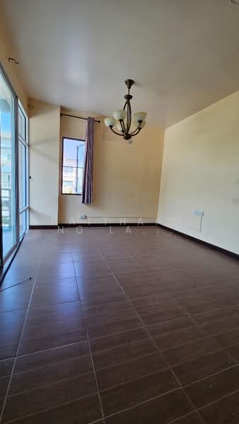 Town Avenue Rama 9, Bangkok, Soi Krungthep Kreetha 7, Hua Mak, Bang Kapi, Bangkok, 3 Bedrooms, 80 sqm, Townhouse For Rent, by Natthapong Laomahong, 500279957 - DDproperty.com