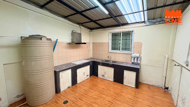 Commercial Shophouse at the entrance of Romthip Village Hathairat 33, Bangkok, Bang Chun, Khlong Sam Wa, Bangkok, , 140 sqm, Shophouse For Sale, by ธัชเวท จิระติวานนท์, 500279989 - DDproperty.com