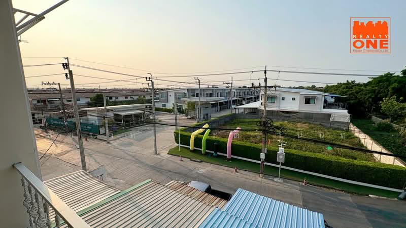 Commercial Shophouse at the entrance of Romthip Village Hathairat 33, Bangkok, Bang Chun, Khlong Sam Wa, Bangkok, , 140 sqm, Shophouse For Sale, by ธัชเวท จิระติวานนท์, 500279989 - DDproperty.com