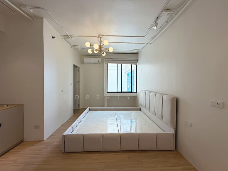 Las Colinas, Bangkok, Sukhumvit 21 Road, Khlongtoei Nua, Watthana, Bangkok, 4 Bedrooms, 200 sqm, Condo For Rent, by Property Fit, 500279995 - DDproperty.com