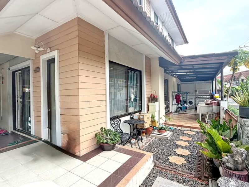 หมู่บ้านแฟมิลี่ทาวน์2 ชลบุรี (Family Town2), Chon Buri (Pattaya), Na Pa, Muang Chon Buri, Chon Buri (Pattaya), 3 Bedrooms, 120 sqm, Semi-Detached House (Twin House) For Sale, by The Best Property ตาล, 500280020 - DDproperty.com