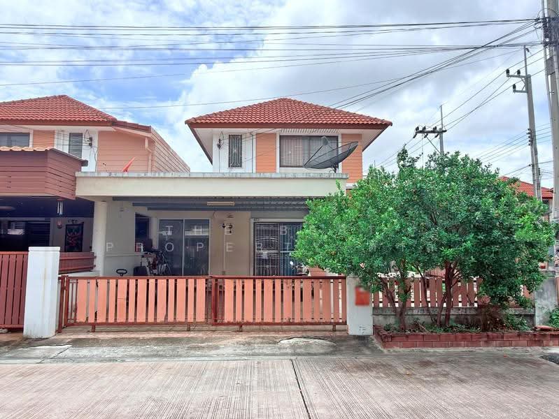 หมู่บ้านแฟมิลี่ทาวน์2 ชลบุรี (Family Town2), Chon Buri (Pattaya), Na Pa, Muang Chon Buri, Chon Buri (Pattaya), 3 Bedrooms, 120 sqm, Semi-Detached House (Twin House) For Sale, by The Best Property ตาล, 500280020 - DDproperty.com