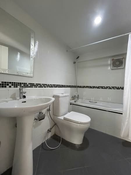 Thonglor Tower, Bangkok, Soi Thonglor, Sukhumvit 55 Road, Khlongtoei Nua, Watthana, Bangkok, 2 Bedrooms, 49 sqm, Condo For Rent, by Sannop Phongpraphan, 500280081 - DDproperty.com