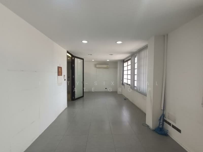 พื้นที่สำนักงาน ริมถนนรัชดาภิเษก, Bangkok, Din Daeng, Din Daeng, Bangkok, , 230 sqm, Office Space For Rent, by Forty-Six Real Estate Group, 500280123 - DDproperty.com