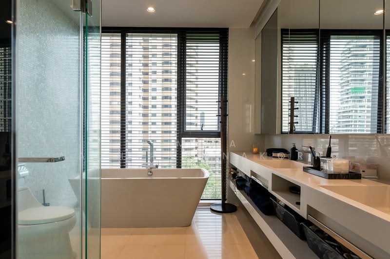 Vittorio 39, Bangkok, 8 Sukhumvit, Khlong Tan Nua, Watthana, Bangkok, 2 Bedrooms, 142 sqm, Condo For Sale, by Pemika Wachiratanakorn, 500280161 - DDproperty.com