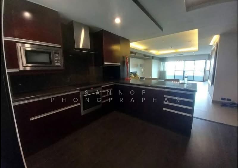 Sathorn Gardens, Bangkok, 39 South Sathorn Road, Thung Maha Mek, Sathon, Bangkok, 3 Bedrooms, 230 sqm, Condo For Sale, by Sannop Phongpraphan, 500280162 - DDproperty.com