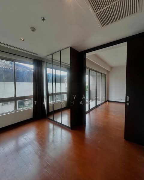 The Lofts Yennakart, Bangkok, 366 ์Soi Nang Linchi Yenakat Road, Chong Nonsi, Yan Nawa, Bangkok, 2 Bedrooms, 68 sqm, Condo For Sale, by Anya Atarchanai , 500280189 - DDproperty.com