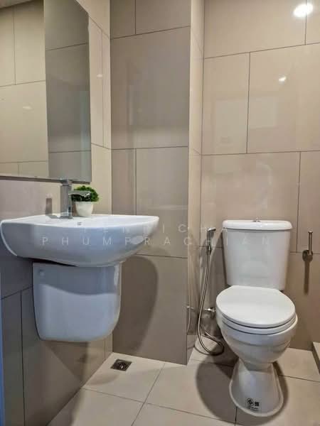 Rich Point @ BTS Wutthakat, Bangkok, Wutthakat Road, Talat Plu, Thon Buri, Bangkok, 1 Bedroom, 27 sqm, Condo For Rent, by Penpicha Phumprachian, 500280200 - DDproperty.com
