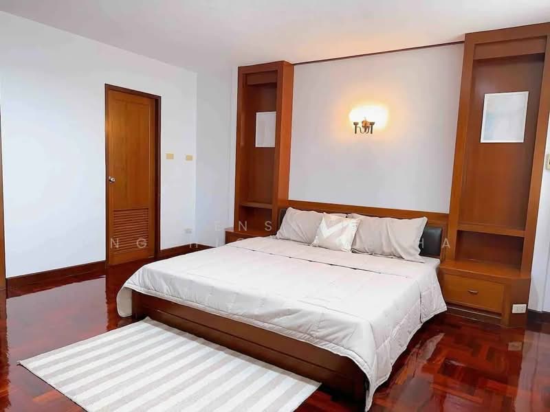 Homhual Mansion, Bangkok, 104 Soi Sukhumvit 49, Khlong Tan Nua, Watthana, Bangkok, 3 Bedrooms, 200 sqm, Apartment For Rent, by Pensasi Ongphichetmetha, 500280231 - DDproperty.com