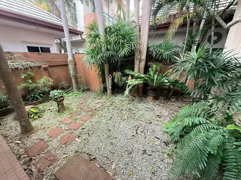 Baan Dusit Pattaya Park : บ้านดุสิต พัทยา พาร์ค, ชลบุรี, ถนนเมืองพัทยา, ห้วยใหญ่, บางละมุง, ชลบุรี, 166 ตร.ม., วิลล่า ขาย, โดย Pattanapong Pongpipat, 500280255 - DDproperty.com