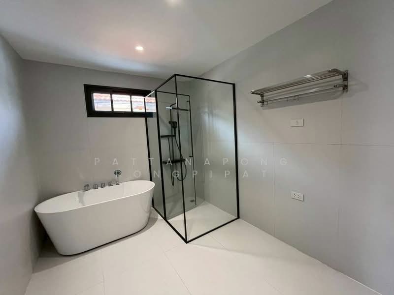 undefined, Chon Buri (Pattaya), Nong Pru, Bang Lamung (Pattaya), Chon Buri (Pattaya), 4 Bedrooms, 319 sqm, Single Detached House For Sale, by Pattanapong Pongpipat, 500280285 - DDproperty.com