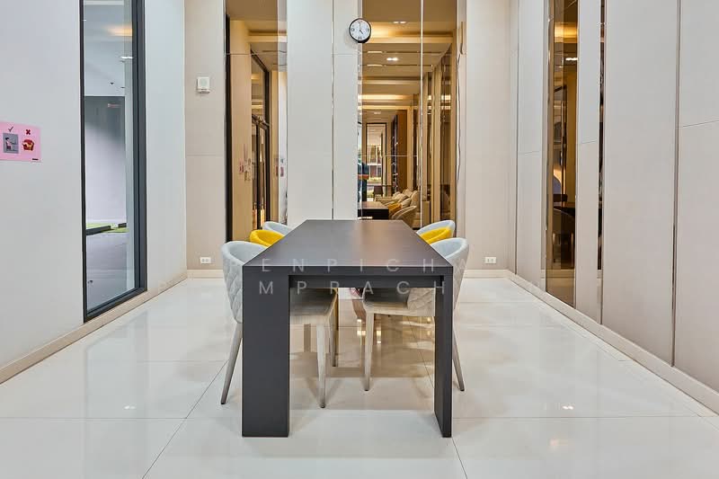 Bright Wongwian Yai, Bangkok, 18 Somdet Phra Chao Tak Sin Road, Bukkalo, Thon Buri, Bangkok, 1 Bedroom, 36 sqm, Condo For Sale, by Penpicha Phumprachian, 500280408 - DDproperty.com