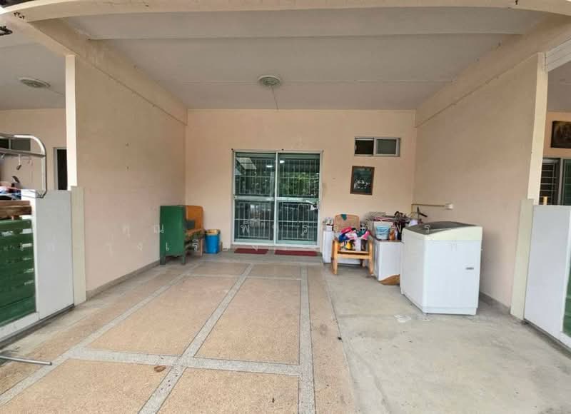 เดอะ เฟิร์สโฮม วงแหวน-ลำลูกกา คลอง3, Pathum Thani, ถนนลำลูกกา, Khu Khot, Lam Luk Ka, Pathum Thani, 4 Bedrooms, 90 sqm, Townhouse For Sale, by คุณ เพ็ชรจุตพร เพ่งรุ่งเรืองวงษ์ (เพ็ชร), 500280472 - DDproperty.com