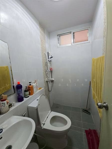 เดอะ เฟิร์สโฮม วงแหวน-ลำลูกกา คลอง3, Pathum Thani, ถนนลำลูกกา, Khu Khot, Lam Luk Ka, Pathum Thani, 4 Bedrooms, 90 sqm, Townhouse For Sale, by คุณ เพ็ชรจุตพร เพ่งรุ่งเรืองวงษ์ (เพ็ชร), 500280472 - DDproperty.com