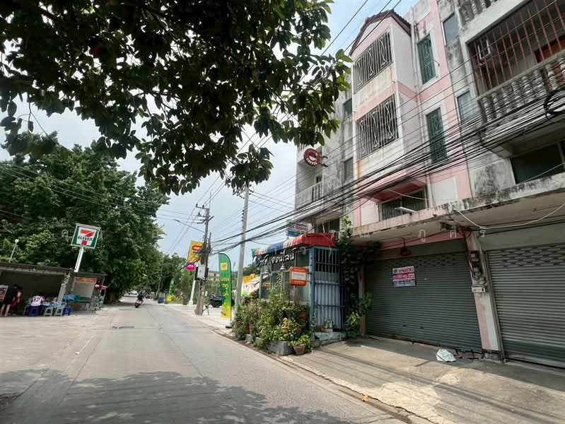 For Sale - อาคารพาณิชย์ 3.5 ชั้น 17 ตร.ว. อาคารพาณิชย์ ซอยรังสิต-นครนายก ซอย13 ถนนรังสิต-นครนายก, Pathum Thani