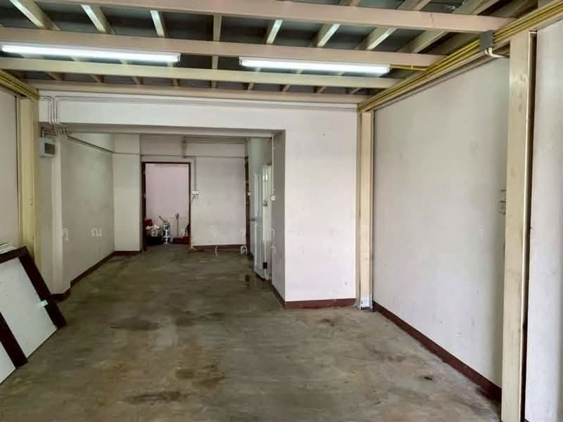 For Sale - อาคารพาณิชย์ 3.5 ชั้น 17 ตร.ว. อาคารพาณิชย์ ซอยรังสิต-นครนายก ซอย13 ถนนรังสิต-นครนายก, Pathum Thani
