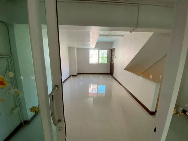 For Sale - อาคารพาณิชย์ 3.5 ชั้น 17 ตร.ว. อาคารพาณิชย์ ซอยรังสิต-นครนายก ซอย13 ถนนรังสิต-นครนายก, Pathum Thani