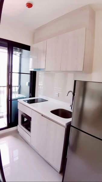 Life Asoke, Bangkok, Asoke-Dindang Road, Bang Kapi, Huai Khwang, Bangkok, Studio, 25 sqm, Condo For Rent, by Banjarat Thanomchat, 500280521 - DDproperty.com