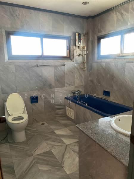 5-BR House, Chon Buri (Pattaya), Nong Pru, Bang Lamung (Pattaya), Chon Buri (Pattaya), 5 Bedrooms, 152 sqm, Single Detached House For Sale, by Boonyanuch Unna, 500280621 - DDproperty.com