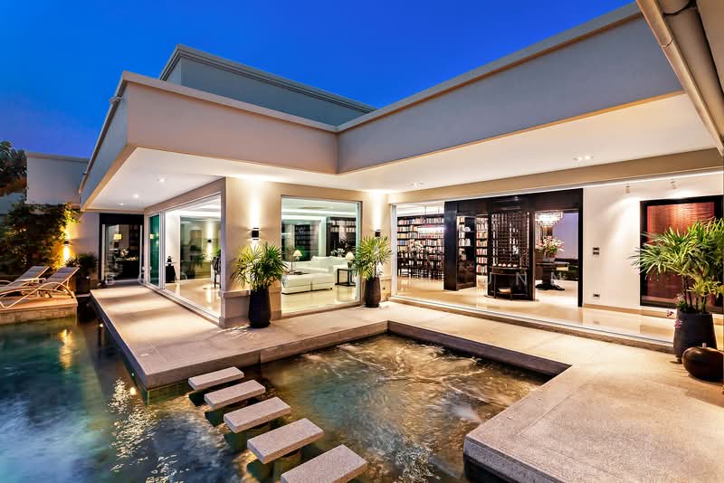 8-BR Villa, Chon Buri (Pattaya), Poong, Bang Lamung (Pattaya), Chon Buri (Pattaya), 8 Bedrooms, 732 sqm, Villa For Sale, by Boonyanuch Unna, 500280624 - DDproperty.com