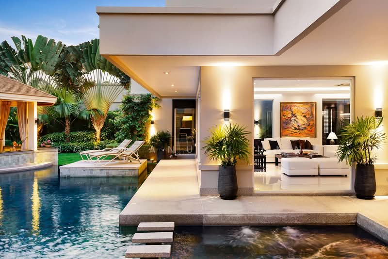 8-BR Villa, Chon Buri (Pattaya), Poong, Bang Lamung (Pattaya), Chon Buri (Pattaya), 8 Bedrooms, 732 sqm, Villa For Sale, by Boonyanuch Unna, 500280624 - DDproperty.com