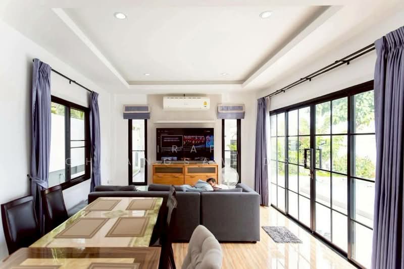 5-BR Villa, Chon Buri (Pattaya), Huai Yai, Bang Lamung (Pattaya), Chon Buri (Pattaya), 5 Bedrooms, 618 sqm, Villa For Rent, by Jirapat Chuangsawadsak, 500280628 - DDproperty.com