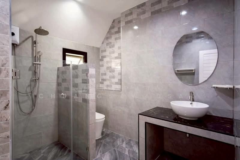 5-BR Villa, Chon Buri (Pattaya), Huai Yai, Bang Lamung (Pattaya), Chon Buri (Pattaya), 5 Bedrooms, 618 sqm, Villa For Rent, by Jirapat Chuangsawadsak, 500280628 - DDproperty.com
