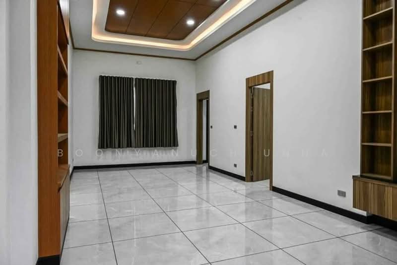 3-BR House, Chon Buri (Pattaya), Poong, Bang Lamung (Pattaya), Chon Buri (Pattaya), 3 Bedrooms, 204 sqm, Single Detached House For Sale, by Boonyanuch Unna, 500280629 - DDproperty.com