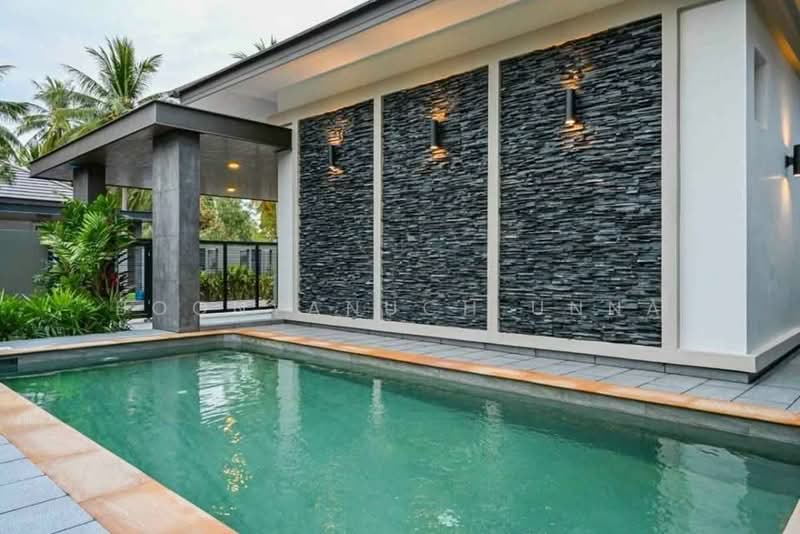 3-BR House, Chon Buri (Pattaya), Poong, Bang Lamung (Pattaya), Chon Buri (Pattaya), 3 Bedrooms, 204 sqm, Single Detached House For Sale, by Boonyanuch Unna, 500280629 - DDproperty.com