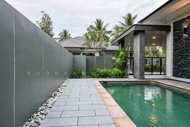 3-BR House, Chon Buri (Pattaya), Poong, Bang Lamung (Pattaya), Chon Buri (Pattaya), 3 Bedrooms, 204 sqm, Single Detached House For Sale, by Boonyanuch Unna, 500280629 - DDproperty.com