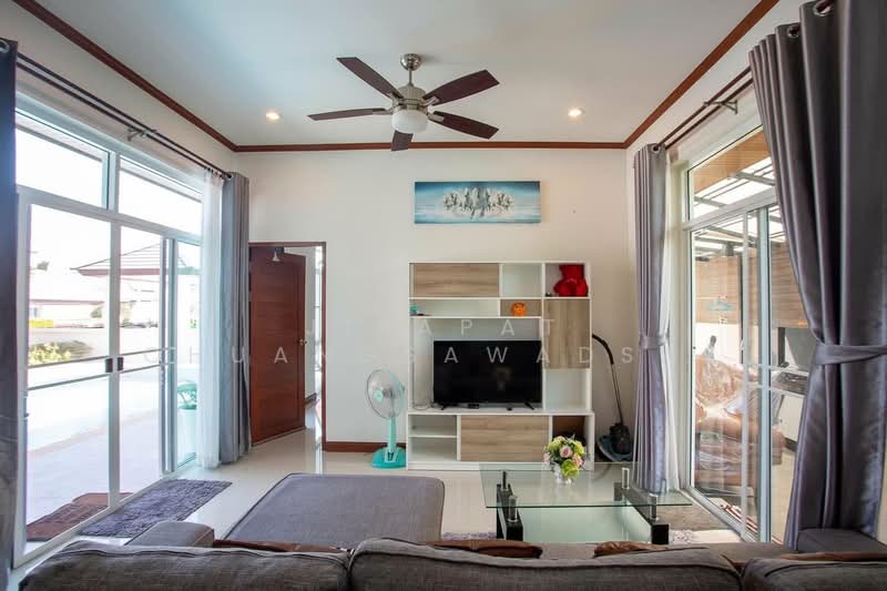 ให้เช่า - Beach 7 Condominium : บีช 7 คอนโดมิเนียม, ชลบุรี