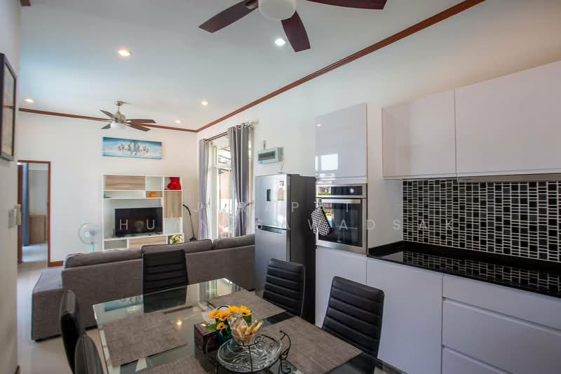 ให้เช่า - Beach 7 Condominium : บีช 7 คอนโดมิเนียม, ชลบุรี