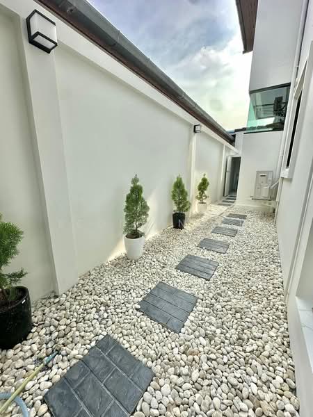 3-BR House, Chon Buri (Pattaya), Huai Yai, Bang Lamung (Pattaya), Chon Buri (Pattaya), 3 Bedrooms, 150 sqm, Single Detached House For Sale, by Boonyanuch Unna, 500280653 - DDproperty.com