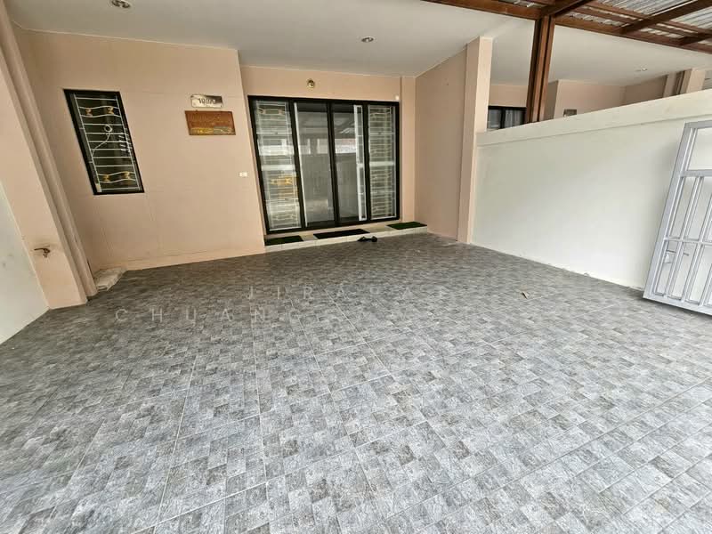 3-BR Townhouse, Chon Buri (Pattaya), Nong Pru, Bang Lamung (Pattaya), Chon Buri (Pattaya), 3 Bedrooms, 160 sqm, Townhouse For Rent, by Jirapat Chuangsawadsak, 500280667 - DDproperty.com