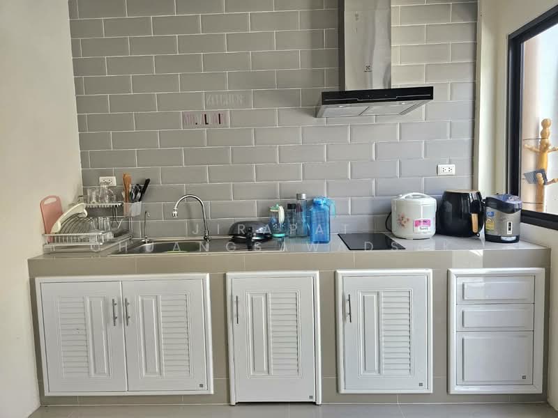 3-BR Townhouse, Chon Buri (Pattaya), Nong Pru, Bang Lamung (Pattaya), Chon Buri (Pattaya), 3 Bedrooms, 160 sqm, Townhouse For Rent, by Jirapat Chuangsawadsak, 500280667 - DDproperty.com