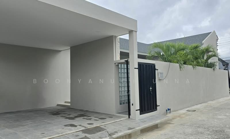 3-BR Villa, Chon Buri (Pattaya), Nong Pru, Bang Lamung (Pattaya), Chon Buri (Pattaya), 3 Bedrooms, 280 sqm, Villa For Sale, by Boonyanuch Unna, 500280690 - DDproperty.com