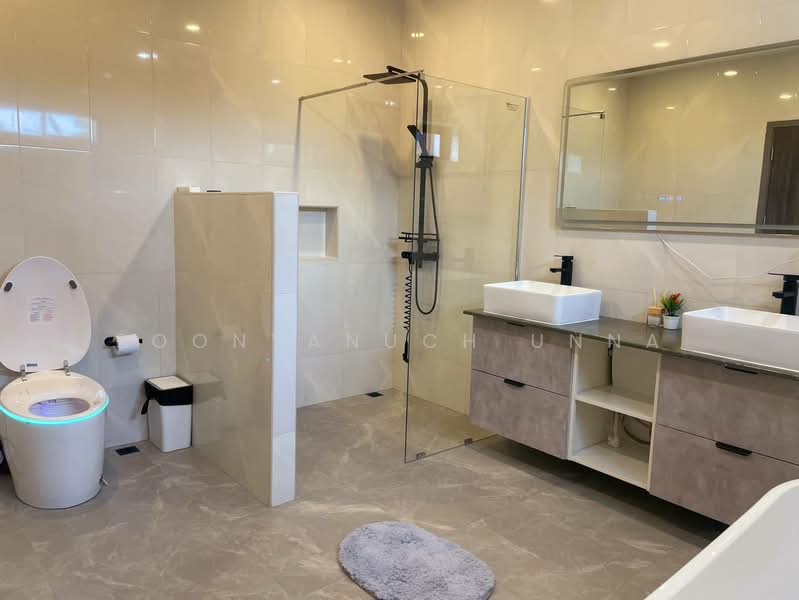 4-BR Villa, Chon Buri (Pattaya), Huai Yai, Bang Lamung (Pattaya), Chon Buri (Pattaya), 4 Bedrooms, 337 sqm, Villa For Sale, by Boonyanuch Unna, 500280701 - DDproperty.com