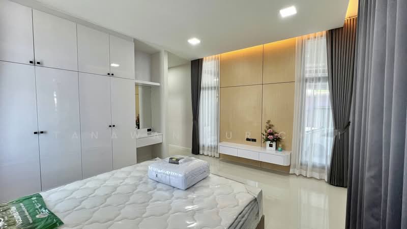 3-BR Townhouse, Chon Buri (Pattaya), Na Kloe, Bang Lamung (Pattaya), Chon Buri (Pattaya), 3 Bedrooms, 300 sqm, Townhouse For Sale, by Tanawan Surichai, 500280754 - DDproperty.com