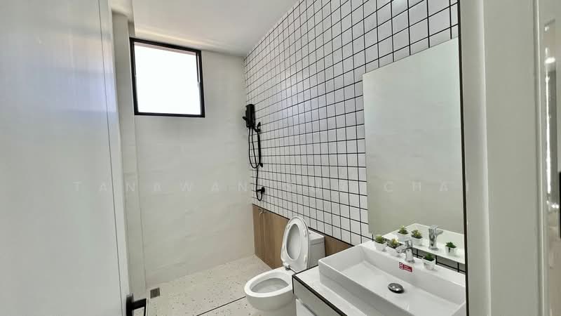 3-BR Townhouse, Chon Buri (Pattaya), Na Kloe, Bang Lamung (Pattaya), Chon Buri (Pattaya), 3 Bedrooms, 300 sqm, Townhouse For Sale, by Tanawan Surichai, 500280754 - DDproperty.com